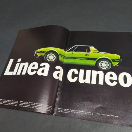 Catalogo delle vetture Fiat X 1-9. Condizioni discrete con spellature