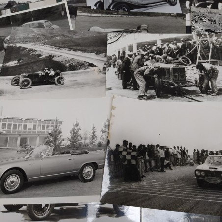 Lotto di 48 fotografie di vetture Alfa Romeo anni '30/'60, vari formati. Macchie
