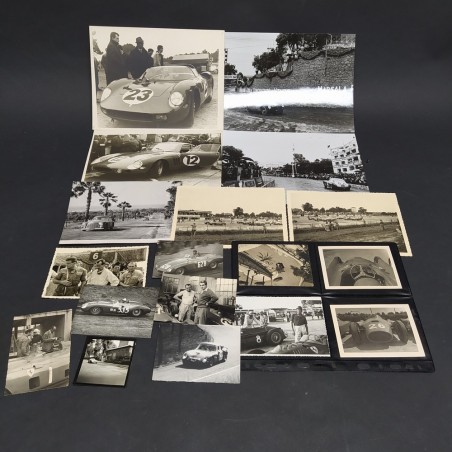 Lotto di 21 foto di piloti, circuiti e vetture Ferrari e da corsa anni '50