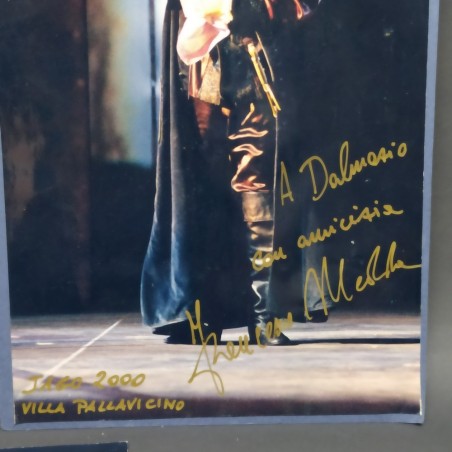 Lotto di 3 fotografie di spettacoli lirici autografate e Andrea Bocelli.Mediocri