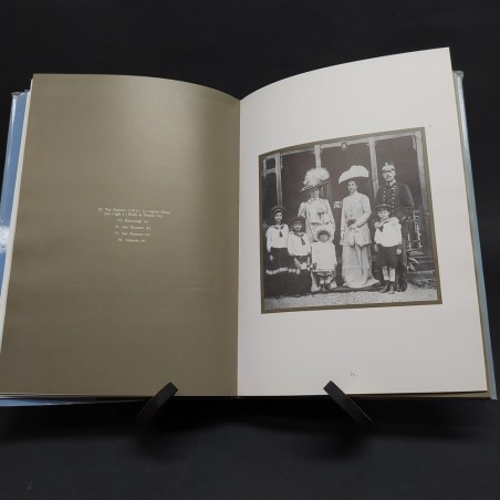 Libro Vittorio Emanuale III ed Elena di Savoia fotografi. Falzone del Barbarò