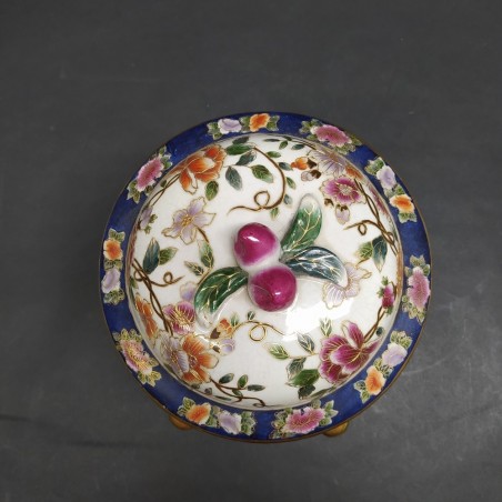 Vaso orientale in ceramica decorato con motivo floreale policromo anni 60/70