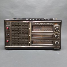 Radio Grunding satellit 2100 usata testata funzionante 2