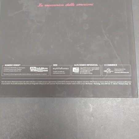 Catalogo Alfa Romeo 4C Spider anno 2016 copertina rigida