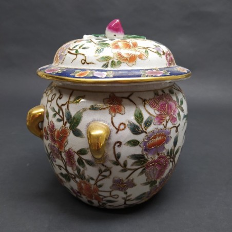 Vaso orientale in ceramica decorato con motivo floreale policromo anni 60/70