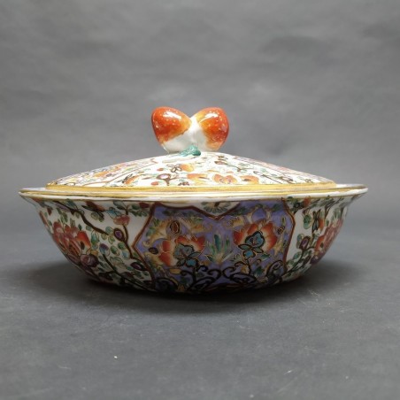 Ciotolina porta caramelle con coperchio made in Cina anni 70