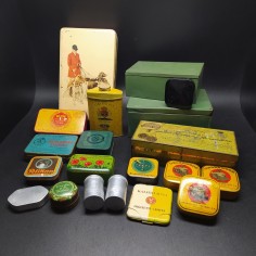 Lotto di 19 scatole di latta vintage, farmaceutiche cosmetiche cancelleria