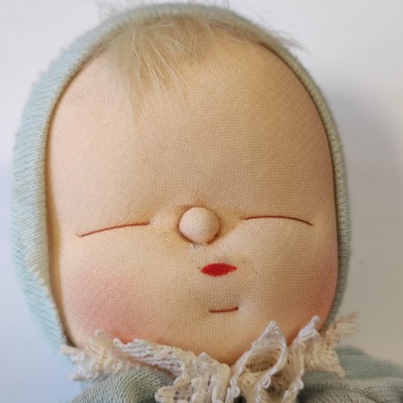 Bambolina giapponese con carillon Musical Baby-Doll con confezione. Macchie