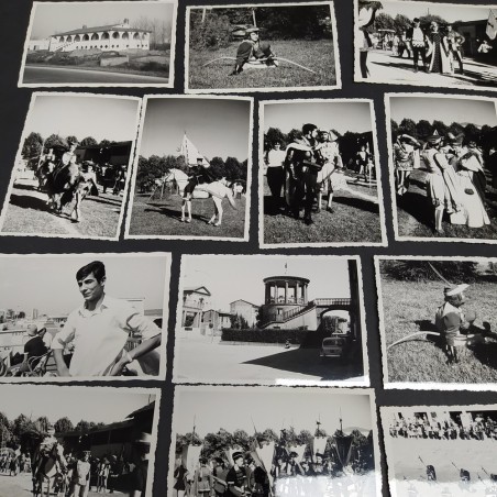 Lotto di 15 foto relative a una rievocazione storica del Medioevo in Romagna