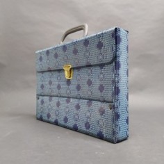 Cartella Piaggio in plastica 40x27 cm con macchie. Condizioni mediocri 2