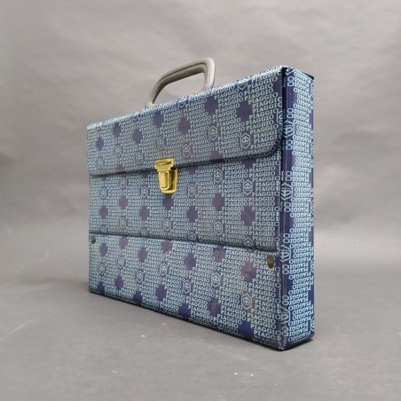 Cartella Piaggio in plastica 40x27 cm con macchie. Condizioni mediocri