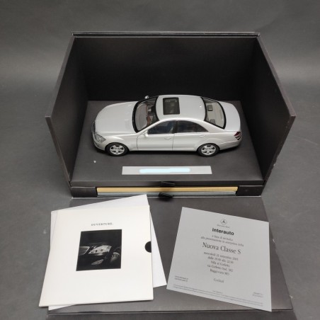 Mercedes-Benz Classe S W221 1:18 Modellino + Kit Lancio 2005