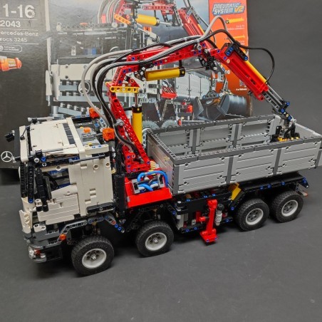 Lego Technic 42043 camion Mercedes Benz Arcos 3245