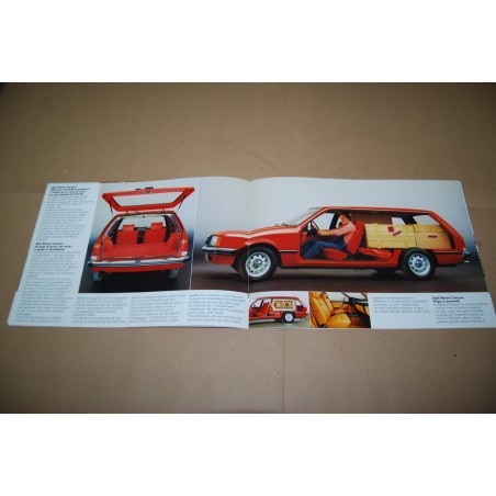 PROSPEKT BROCHURE DEPLIANT OPEL REKORD CARAVAN 1978 - 4 PAGINE