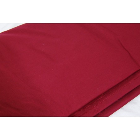 Tessuto rosso rubino in cotone nuovo