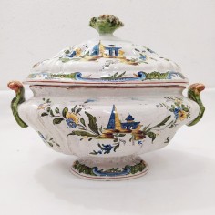 Zuppiera con coperchio in ceramica genovese metà 800