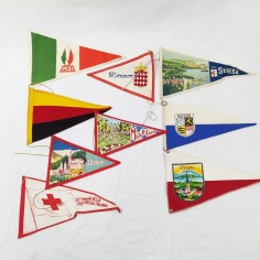 Lotto di 9 bandierine triangolari anni 50/60 2