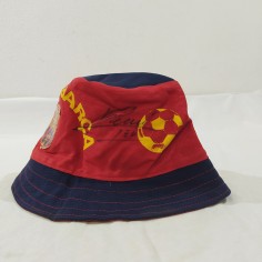 Cappellino BARCELLONA F.C. Con autografo MESSI 2