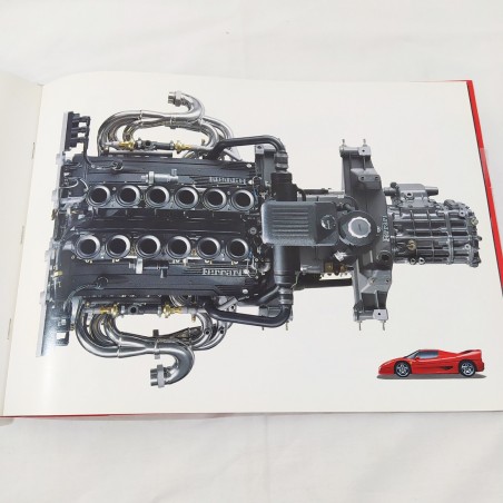 FERRARI F50 brochure presentazione con 32 pagine + 7 diapositive