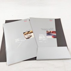 AUDI A8 e S8 cartella con 2 brochures carrozzeria e dati tecnici 1997 2