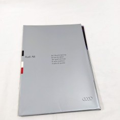 AUDI A8 cartellina IL SALTO DI QUALITA' Equipaggiamento