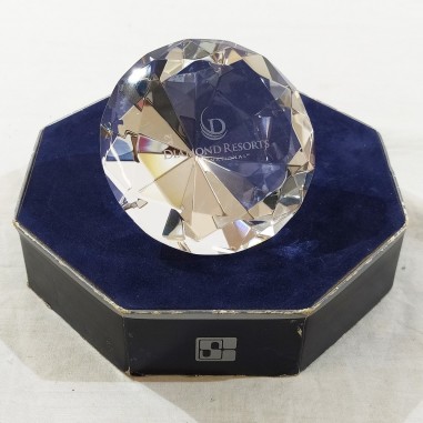 Cristallo fermacarte DIAMOND RESORTS International diamante 80x50 mm