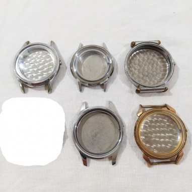 Lotto di 5 casse di orologi in acciaio anni 60/70 usate 3 con vetro