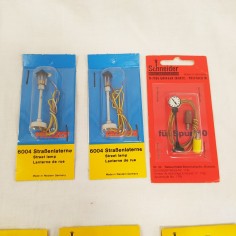 Vollmer & Schneider cod  Set 2 lampioni stradali, 1 orologio stazione illuminato 2