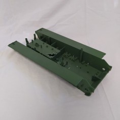 Scafo Panther da radiocomando scala 1:16 parzialmente danneggiato 2