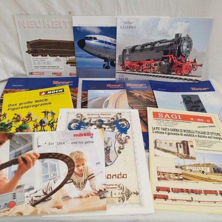 Lotto di cataloghi ferromodellismo varie marche fine anni 80 e 2000 nuovi