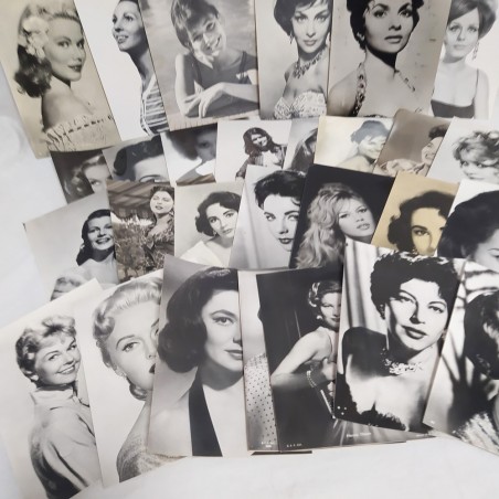 Lotto di 28 fotografie / stampe di attrici anni 60