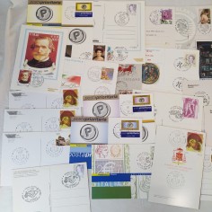 Lotto di 44 tra cartoline postali e buste primo giorno filateliche vari soggetti 2
