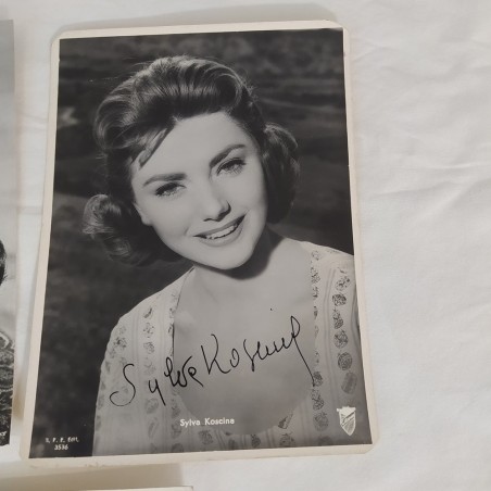 Lotto di 5 fotografie di attrici con autografi originali anni 60/70
