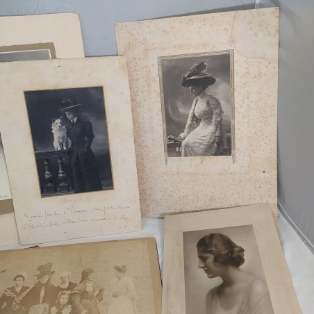 Lotto di 10 fotografie originali di nobili primi anni del 900