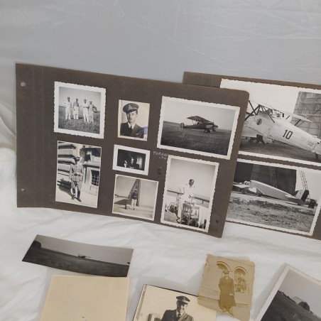 Lotto di 35 foto di aerei e piloti anni 30/40 probabile album personale
