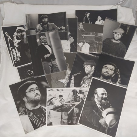 LUCIO DALLA lotto di 15 fotografie di agenzia in bianco e nero formato 17x24