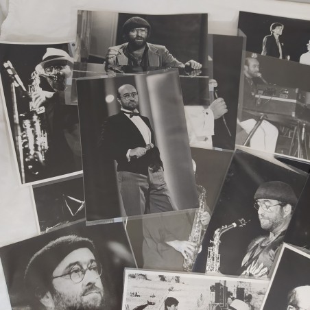 LUCIO DALLA lotto di 15 fotografie di agenzia in bianco e nero formato 17x24