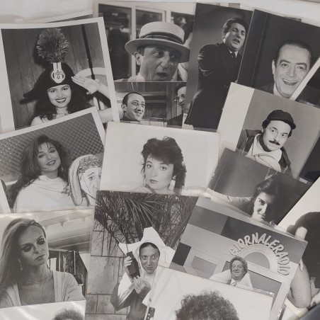 Lotto di 20 fotografie di agenzia, attori e attrici anni 80 formato 17x24 cm
