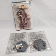 Figure soldatino da costruire in kit di montaggio TAMYIA carrista russo sc. 1/16