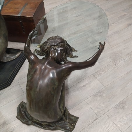 Tavolino ovale in vetro con scultura femminile in bronzo Moreau