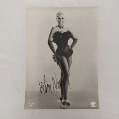 KIM NOVAK fotografia pubblitaria con autografo originale 12x17 cm 2