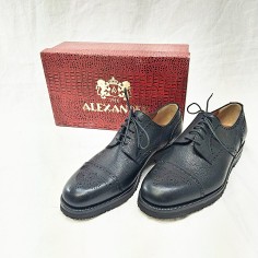 Scarpe eleganti traforate uomo Alexander calzano 43,5 nuove colore nero