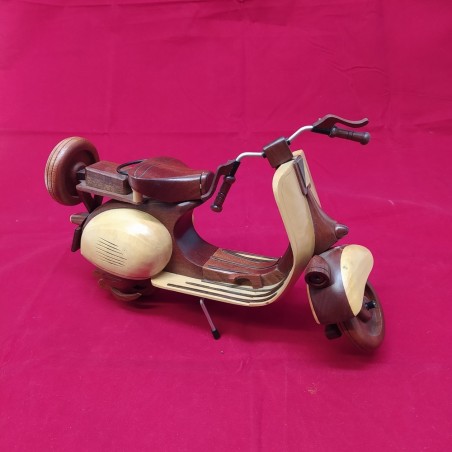 Modellino di VESPA Piaggio anni 50 in legno