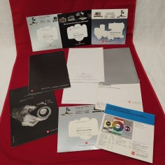 Lotto di 11 tra opuscoli e manuali LEICA originali