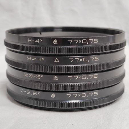 Ottica russa MTO-500A 8,5/550 mm con filtri e custodia