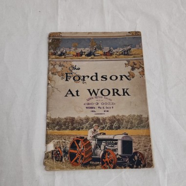 The Fordson at Work libretto testimonianze trattori FORD testi in inglese
