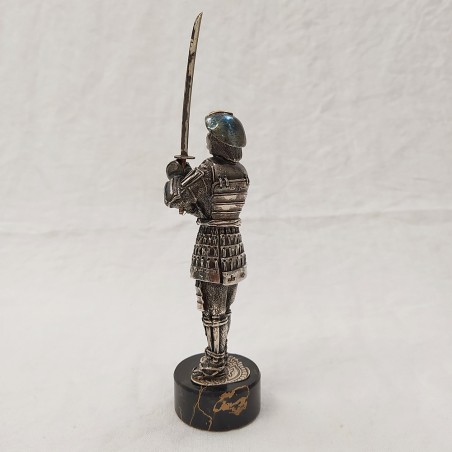 Statuina in metallo argentato Samurai giapponese firmato MAGRINO h. 19 cm