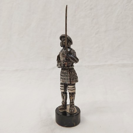 Statuina in metallo argentato Samurai giapponese firmato MAGRINO h. 19 cm