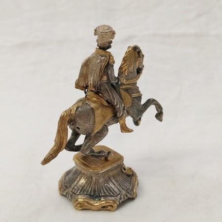 Scultura da scrivania / soprammobile cavaliere Europeo a cavallo