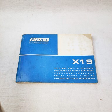 Fiat X19 catalogo parti di ricambio 1° ed. 1975 un angolo piegato
